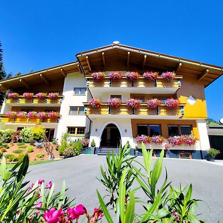 Zeitlos Apartments แกร์ลอส ภายนอก รูปภาพ
