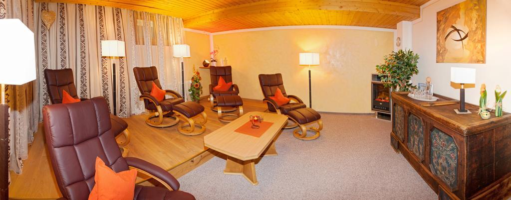 Zeitlos Apartments แกร์ลอส ภายนอก รูปภาพ